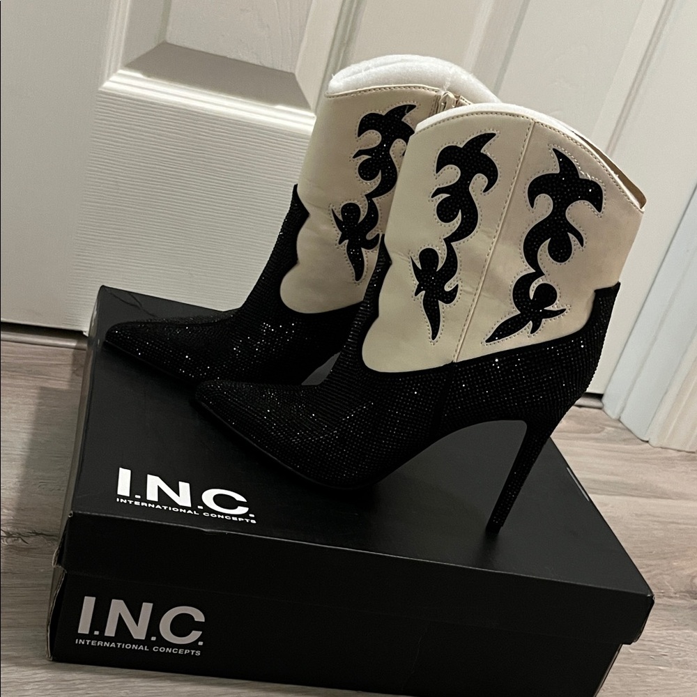 INC International Concepts Black and Cream Heeled Boots